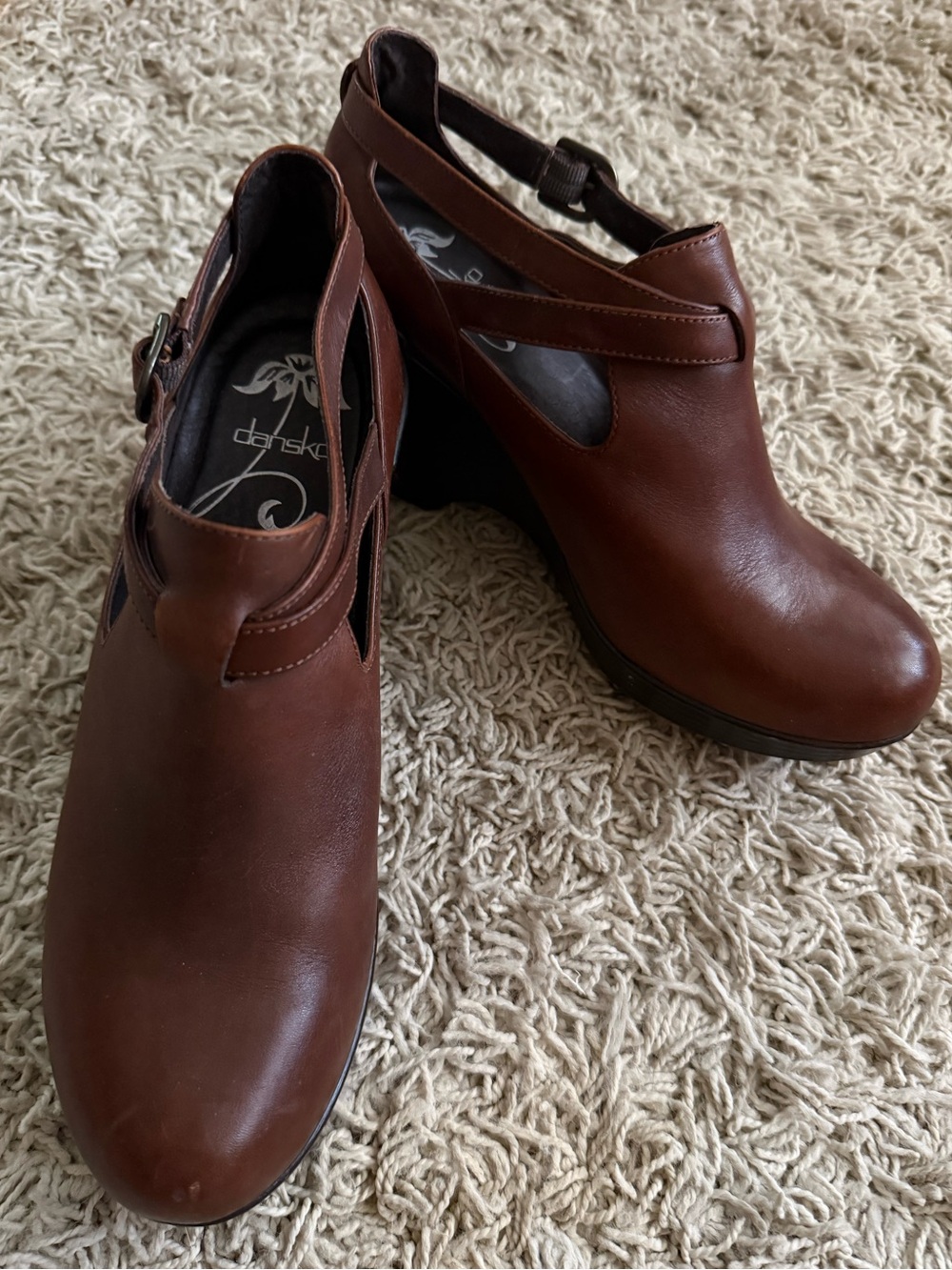 Dansko Franka Leather Cutout Wedge Ankle Heels - Picture 3 of 9